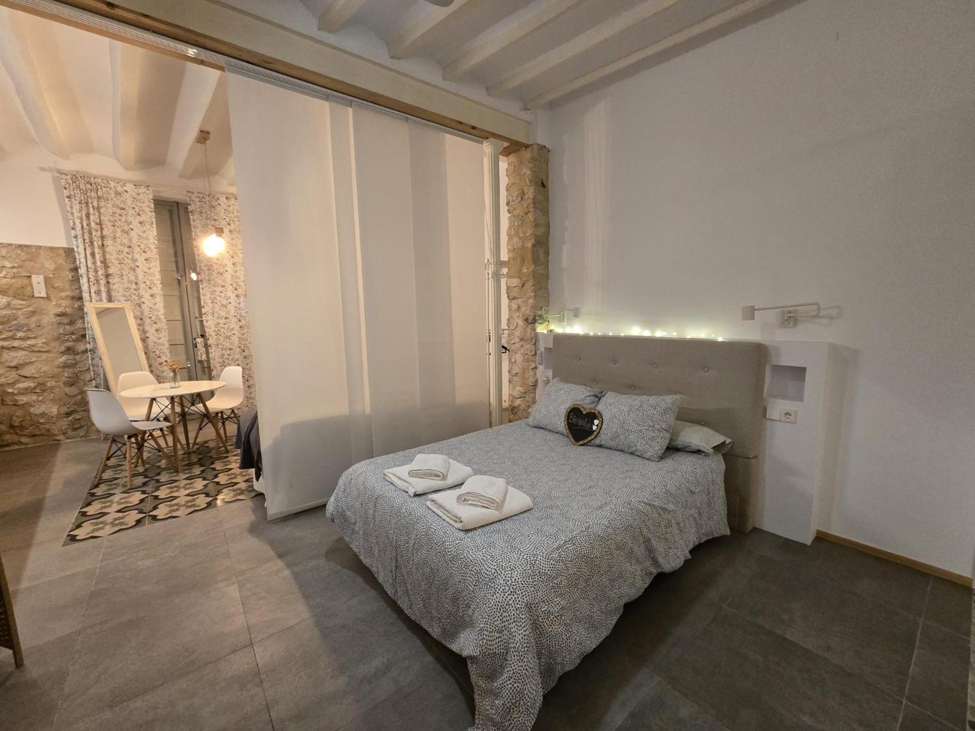 Suite Independiente De 45 M2 Con Banera En Pleno Casco Viejo 阿尔啼 外观 照片