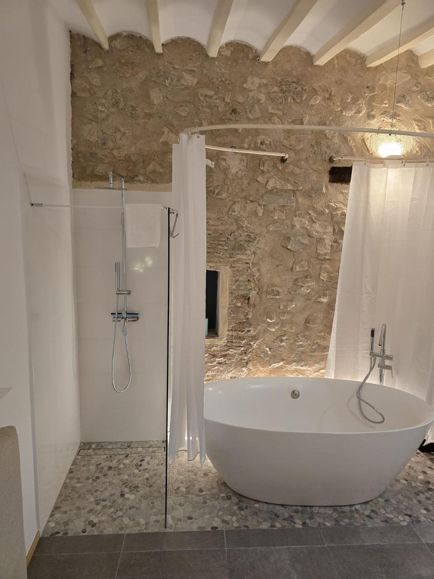 Suite Independiente De 45 M2 Con Banera En Pleno Casco Viejo 阿尔啼 外观 照片