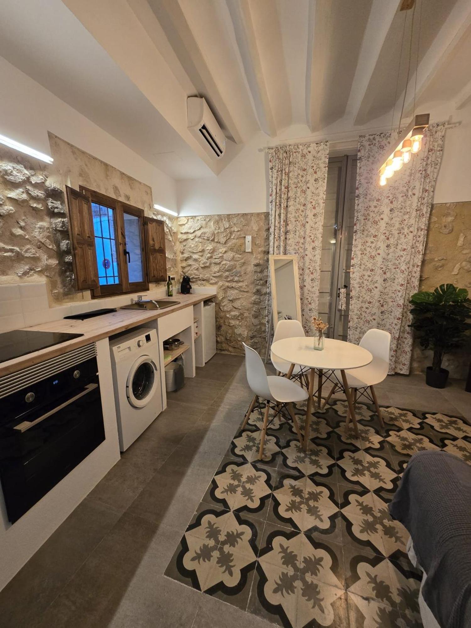 Suite Independiente De 45 M2 Con Banera En Pleno Casco Viejo 阿尔啼 外观 照片